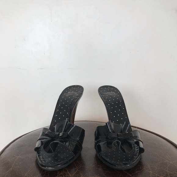 Moschino cheap and chic kitten heels. Vintage. - Picture 3 of 4